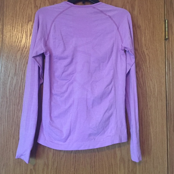 Purple VSX workout top - Picture 2 of 4